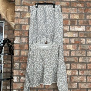 Colsie Lounge Set, Size M